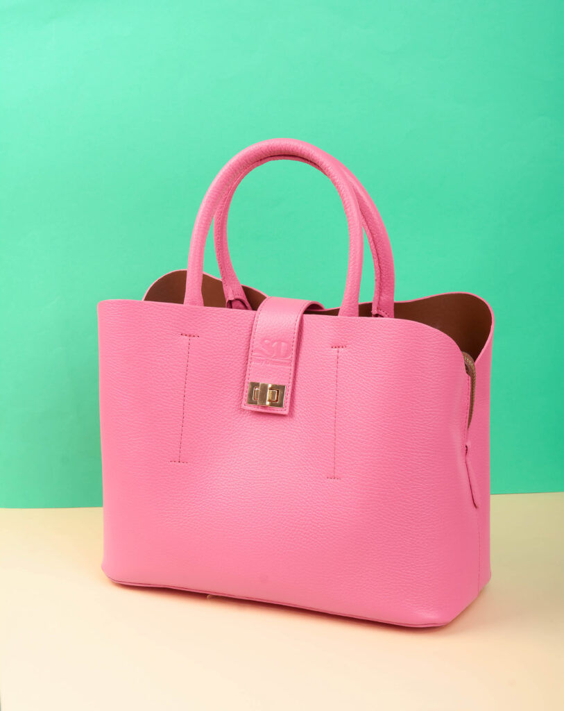 LA FAVORITE ROSE BONBON